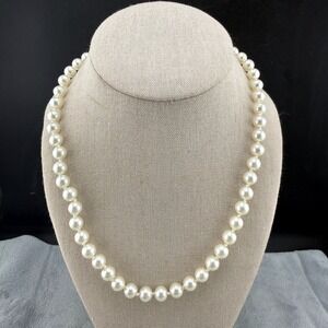 Vintage Estate Faux Pearl Necklace Cream Beaded 19in
